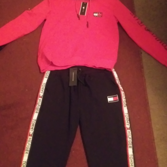 Women's Tommy Hilfiger jumpsuit - Picture 2 of 2